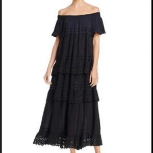 MUCHE ET MUCHETTE
Esmerelda Off The shoulder cover up in black